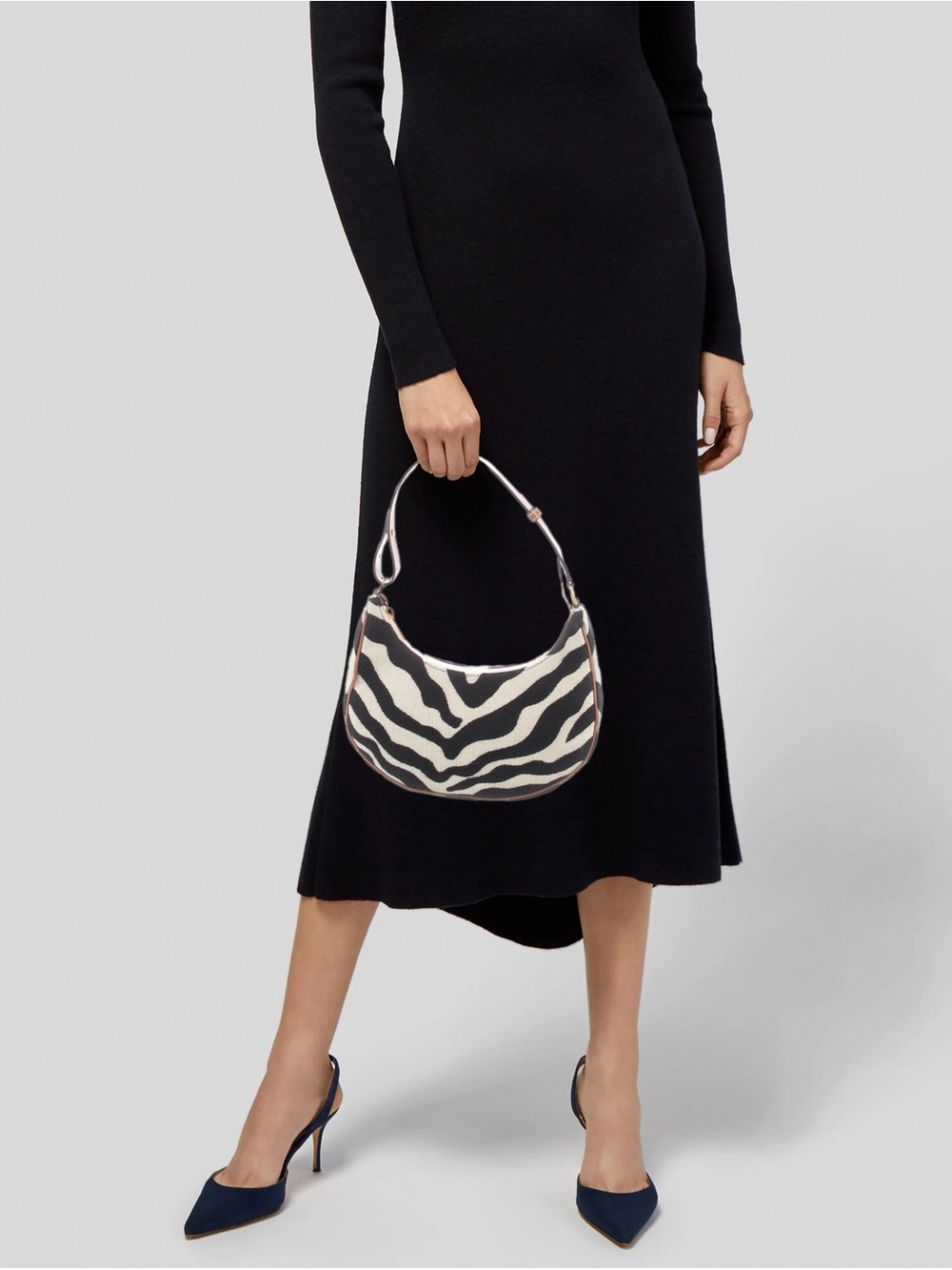 Celine 2021 Vintage Canvas Ava Bag - Picture 10 of 10